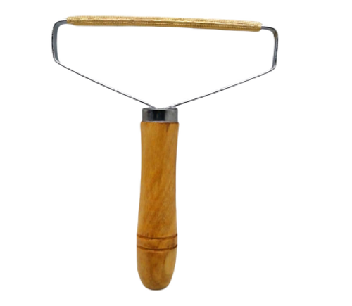 AHŞAP SAPLI METAL TİFTİK TÜY TOPLAMA (4401)