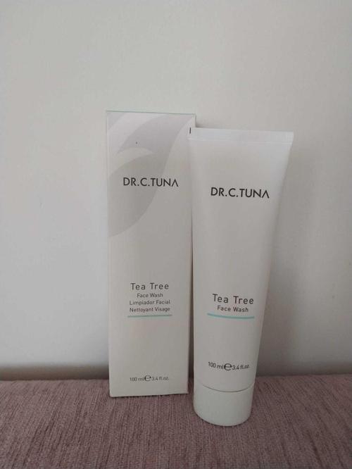 Dr.c. Tuna Çay Ağacı Yağı Yüz Yıkama Jeli 100 Ml.