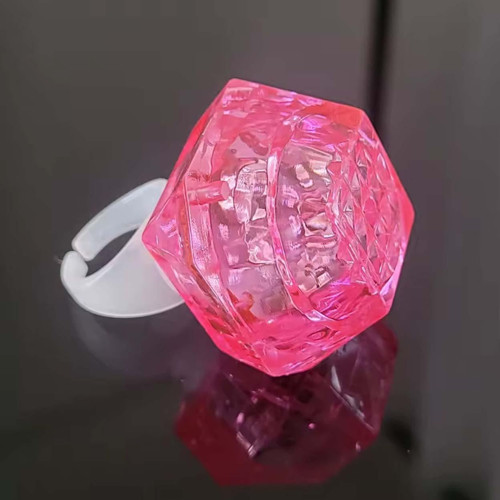 Kristal Tasarımlı Led Glow Işıklı 3 Modlu Pembe Yüzük 3.5 x 5 cm (4401)