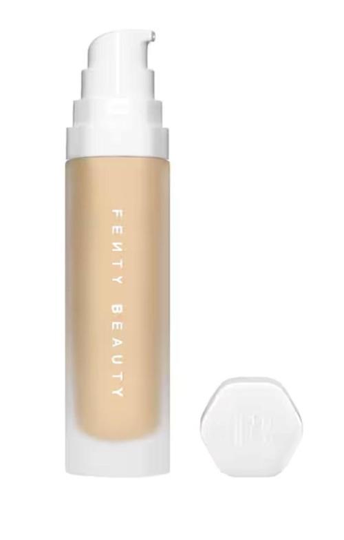 Soft' Lit Naturally Luminous Foundation 130 - Fondöten