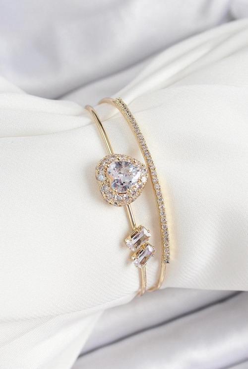 Pirinç Gold Renk Kalpli Zirkon Taşlı Kadın Bileklik SL12290