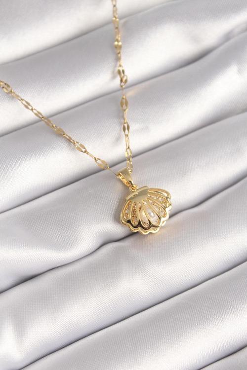 316L Çelik Gold Renk Zincir Açılır İstiridye Model İnci Zirkon Taş Detay Kadın Kolye 8396