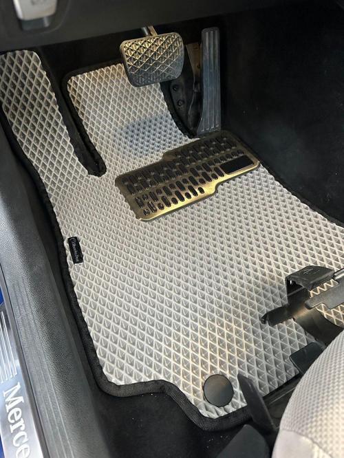 Mercedes E220 Araca Özel Eva Paspas