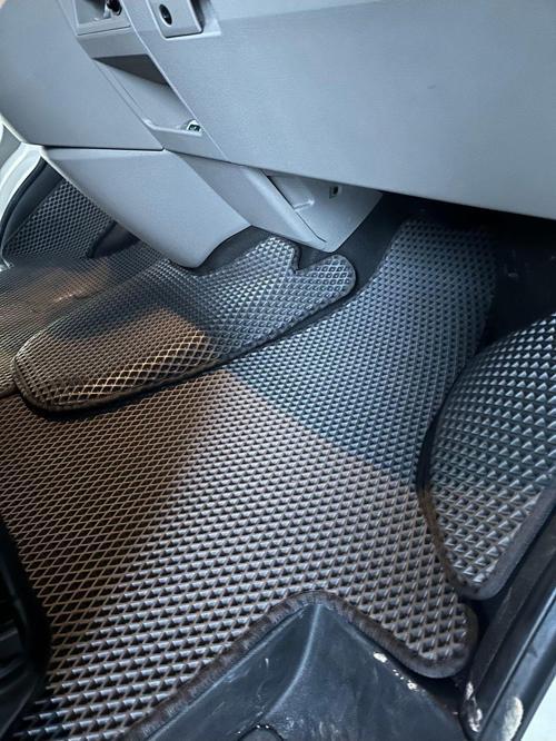 Volkswagen Transporter T5 Araca Özel Eva Paspas