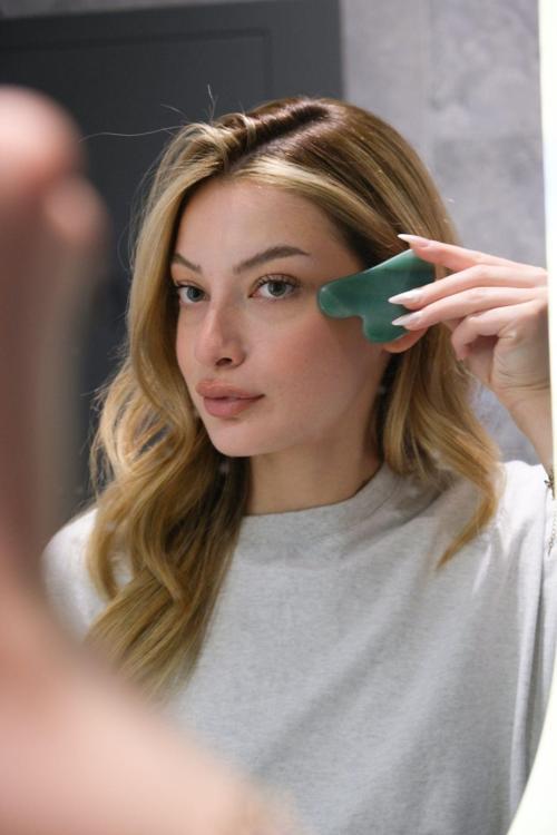 Aventurin Yeşil Gua Sha Masaj Aleti
