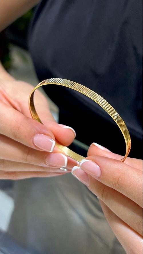 15 gr (Gram) Sarmal Desenli Kibrit Çöpü Bilezik 22 Ayar Altın