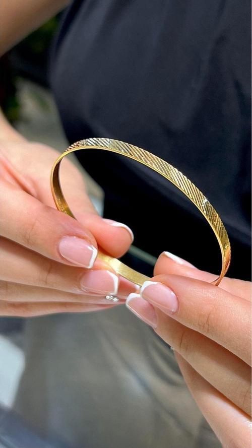 8 gr (Gram) Sarmal Desenli Kibrit Çöpü Bilezik 22 Ayar Altın