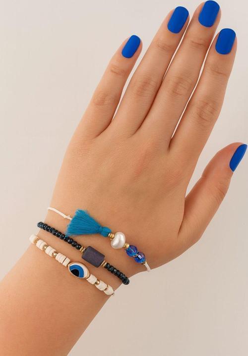 3lü püsküllü incili nazar boncuklu asansörlü bileklik. Lastikli boncuklu bileklik. Kadın ip bileklik