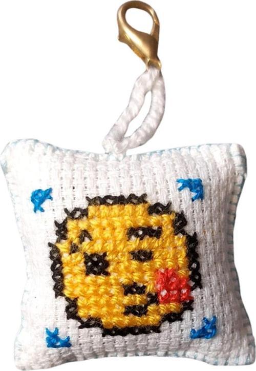 - Sibel 2453 1457 El Yapımı Öpücük Emoji Çanta Süsü / Anahtarlık