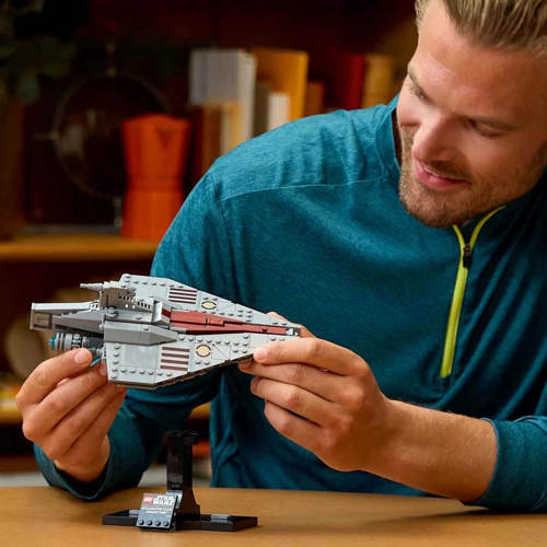 Star Wars Acclamator Sınıfı Hücum Gemisi 75404