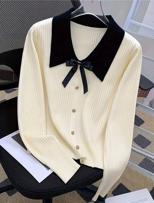 Kadın Bebe Yaka Kurdele Düğme Detaylı Triko Kazak