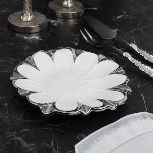 Flora Sılver Yuvarlak Sunum Tabak 22 Cm