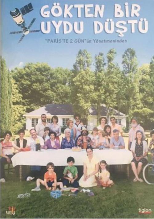 Gökten Bir Uydu Düştü ( Türkçe Dublaj ) ( Ambalajında - Sıfır ) DVD