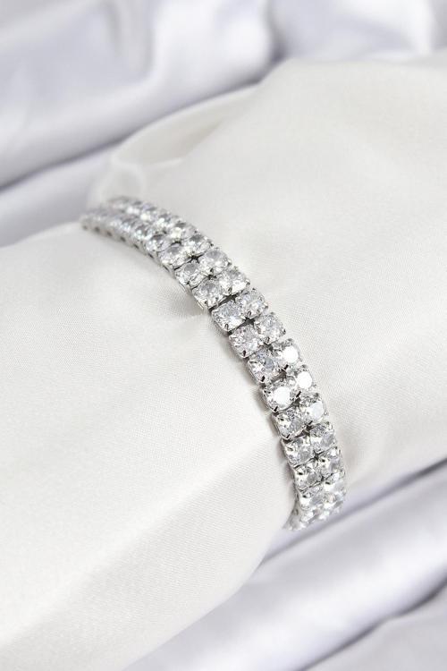 Pirinç Zirkon Taşlı Çift Sıra Kare Model Gümüş Renk Asansörlü Kadın Bileklik