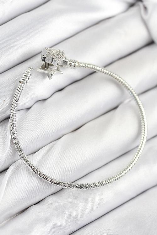 Zarif Kadın için Silver Pirinç Charm Zirkonlu Yıldız Bileklik