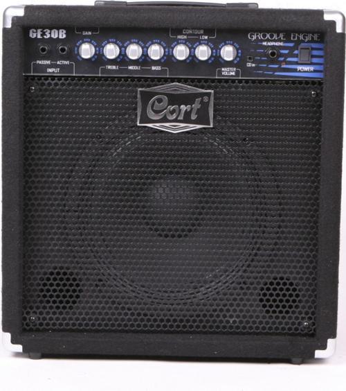 GE30B Standart Bas Gitar Amfisi 30 Watt