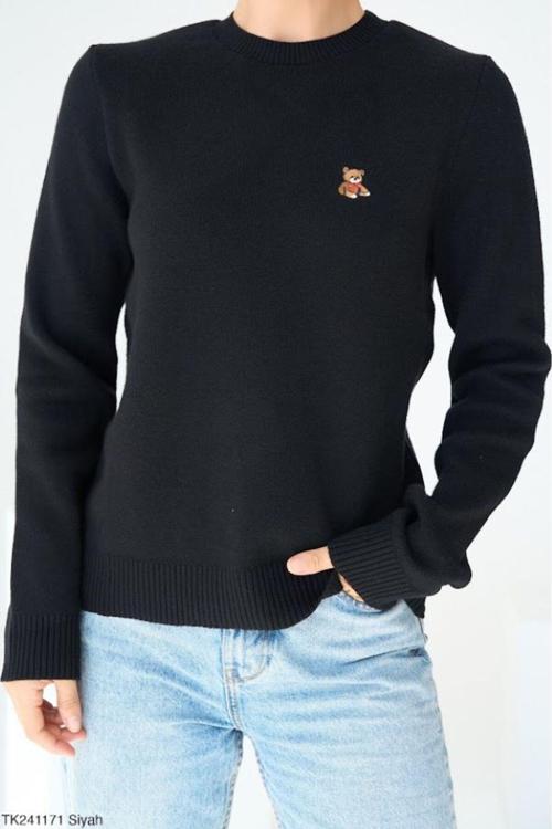 Teddy İşlemeli Kazak