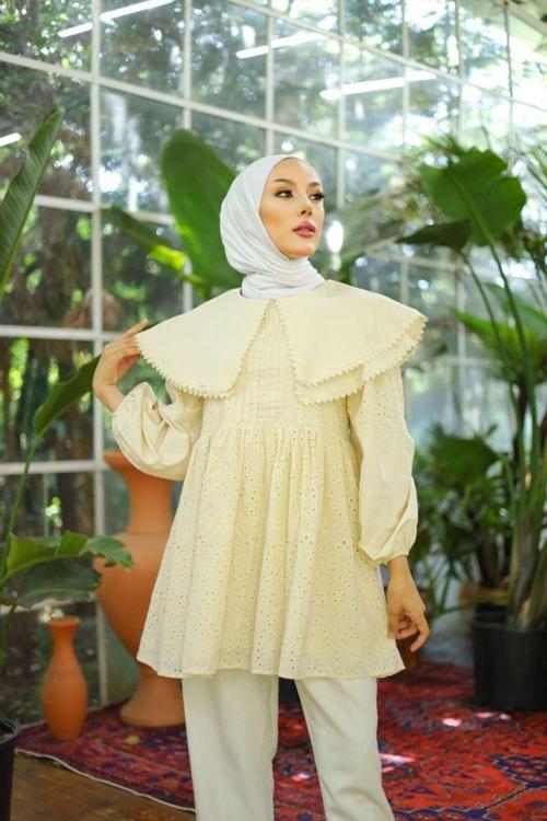 Fırfır Yaka Detaylı Romantik Tesettür Bluz – A Kesim Ve Hacimli Form Dnv-000048