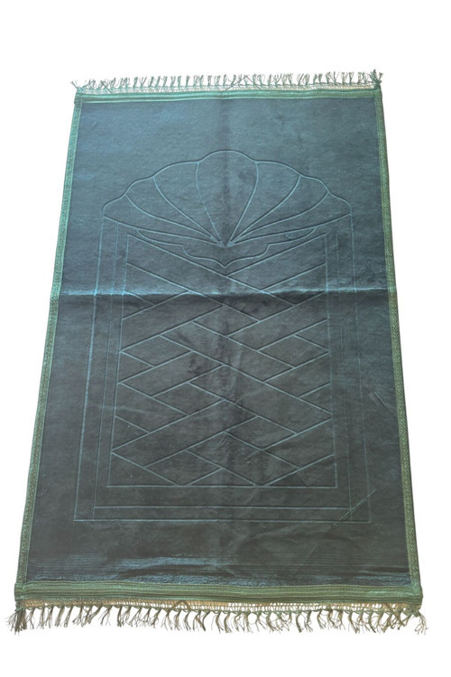 Hac Umre Hediyelik Lüks Kalın Yumuşak Peluş Seccade Kaymaz Taban 80X120 Cm