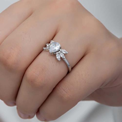Gümüş Damla Zirkon Taşlı Kadın Yüzük  SL6258