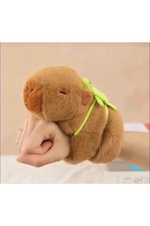 Çantalı Tutunan Kapibara Peluş Oyuncak Figür 17 Cm Yüksek Kalite Kola Yapışan Kapibara Kahverengi