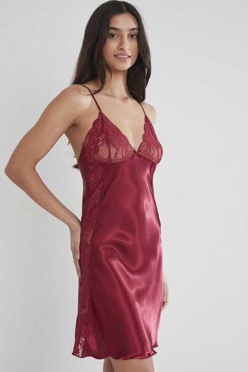 Bordo Saten Güpürlü Gecelik 624