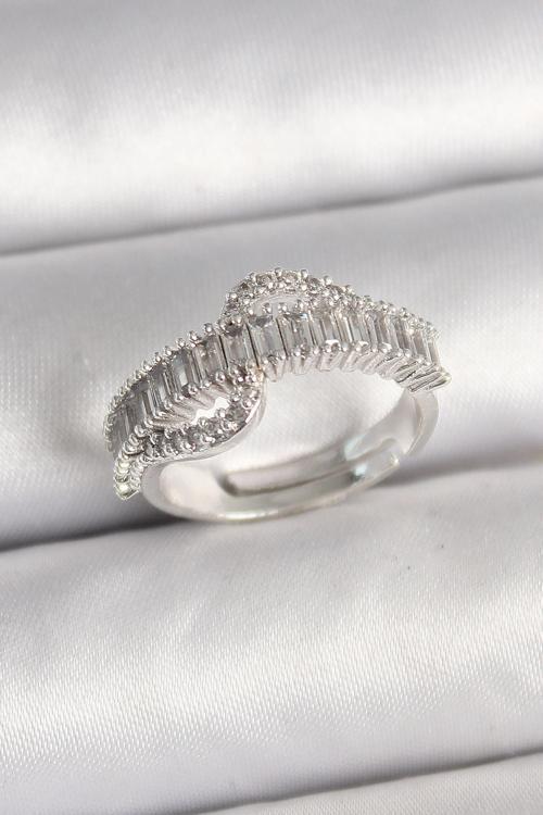 Pirinç Gümüş Renk Su Yolu Zirkon Taşlı Ayarlanabilir Model Kadın Yüzük NS2064