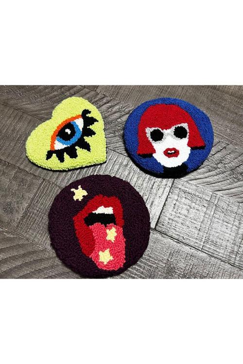 Kadın Ve Göz Figürlü Punch Bardak Altlığı