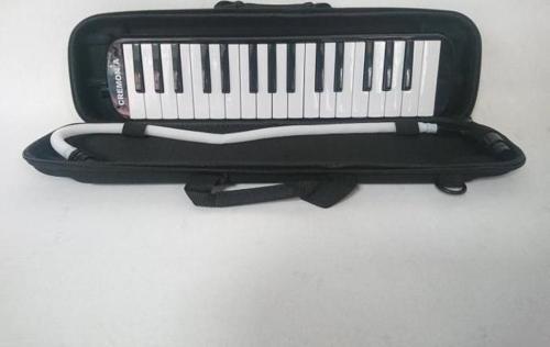 CR32BK MELODİKA 32 TUŞLU SİYAH RENK