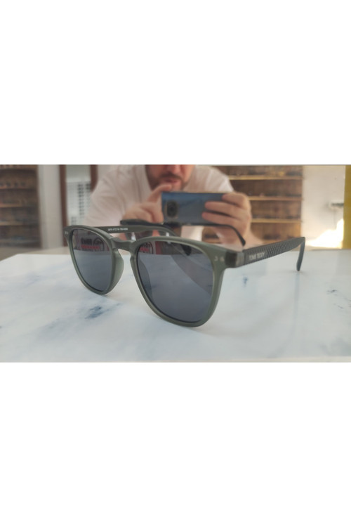 Tt3070 C405M 47Ekt Unisex Polarize Güneş Gözlüğü(Mat Füme/Siyah Sap)