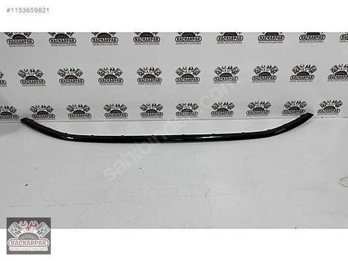 Fiat Egea 2020- Ön Panjur Alt Çıtası Sıyah (Oem No:735754047)