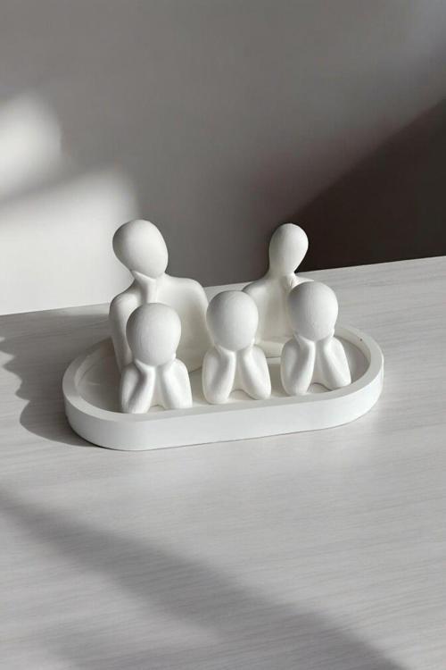 Beşli Aile Dekoratif Obje Biblo (8 cm-7 cm-6 cm) Beyaz-Tabaklı