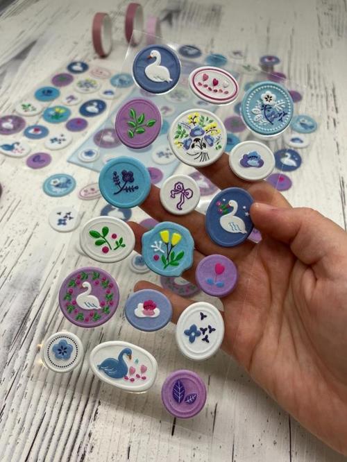 3D Kabartmalı 18 Adet Menekşe Rengi Paket Mühür Desenli Sticker / Etiket / Çıkartma