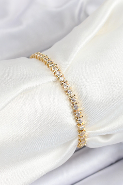 Pirinç Sıralı Çit Model Zirkon Taşlı Gold Renk VİP Seri Kadın Bileklik 7207