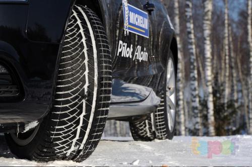 225/50R18 95H ZP RFT Pilot Alpin PA4
