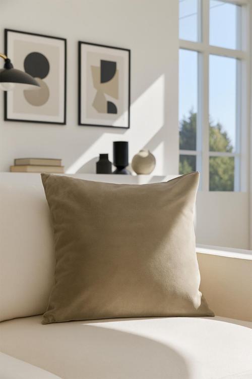 Düz Kadife Kırlent Kılıfı Toprak 50x50