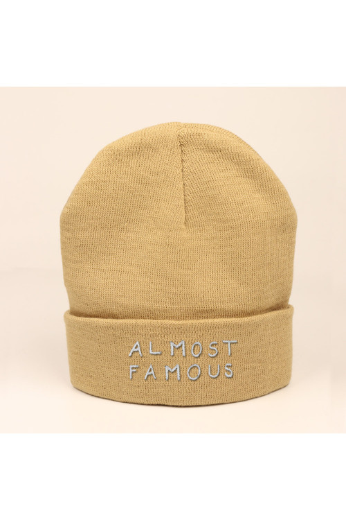 Almost Famous İşlemeli Bere