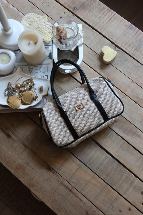 Siyah Hasır Doku Çift Şeritli El Omuz Çantası