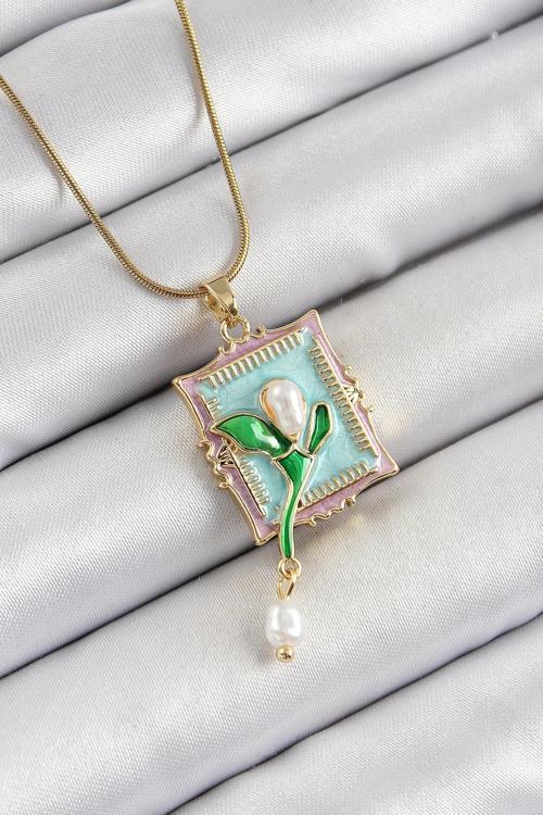 316L Çelik Zincir Turkuaz Sanatsal Portre Sallantılı İnci Detaylı Lale Model Gold Renk Kadın Kolye