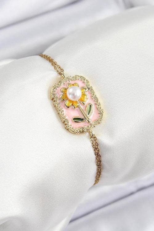 316L Çelik Zincir Pembe Mineli Sanatsal Portre İnci Detaylı Papatya Model Gold Renk Kadın Bileklik