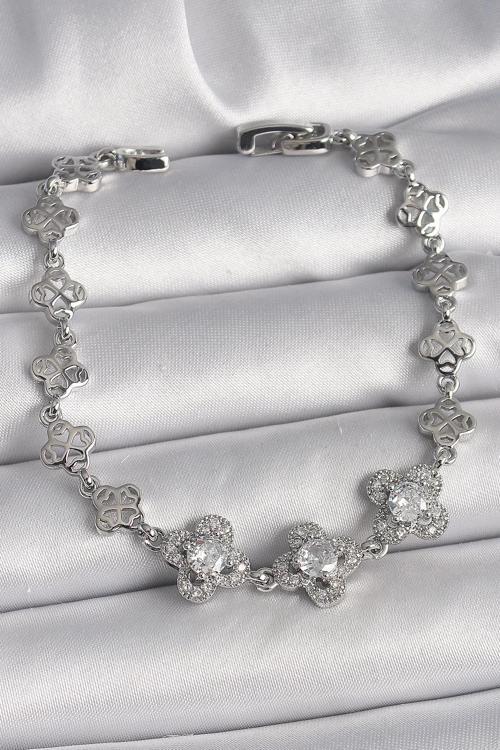 Pirinç Gümüş Renk Zirkon Taşlı Yonca Model Kadın Bileklik