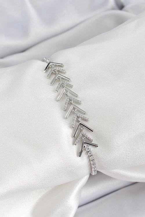 Pirinç Gümüş Renk Zirkon Taşlı Balık Sırtı Kadın Bileklik