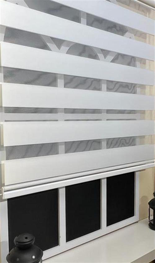 Zebra Stor Sert Plastik Kasalı Beyaz Perde STB 400V01-PD