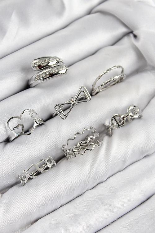 Pirinç Zirkon Taşlı Fiyonk Ve Kalp Model Gold Renk Kadın Yüzük Kombin Set