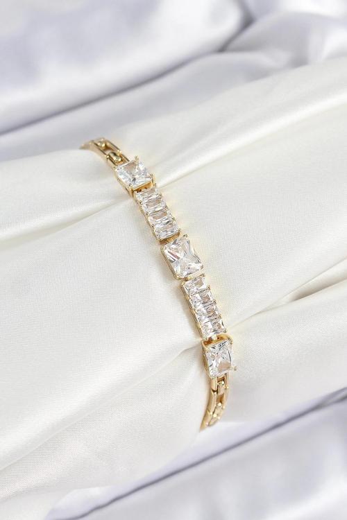 Xuping Pirinç Parçalı Su Yolu Model Gold Renk Kadın Bileklik