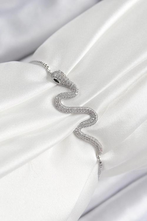 Pirinç Zirkon Taşlı Yılan Model Gümüş Renk Asansörlü Kadın Bileklik