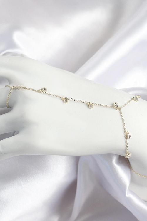 Pirinç Zirkon Taşlı Sallantılı Model Gold Renk Kadın Şahmeran