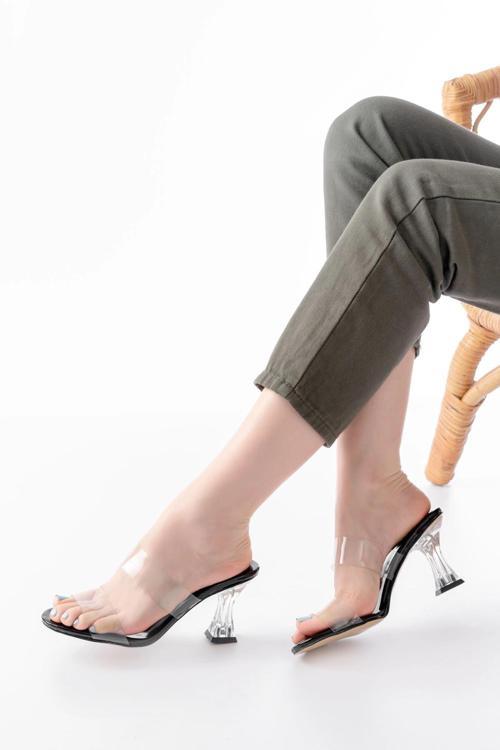 S-618 Siyah Rugan Çift  Bantlı Topuklu Kadın Terlik