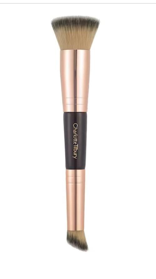  Charlotte Tilbury Hollywood Complexion Brush - Fondöten Fırçası