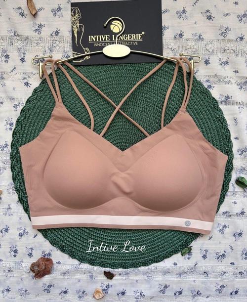 Mira Dikişsiz Hafif Dolgulu Çift Askılı Kopçasız Rahat Bralet/Sütyen/Büstiyer/Spor Sütyeni